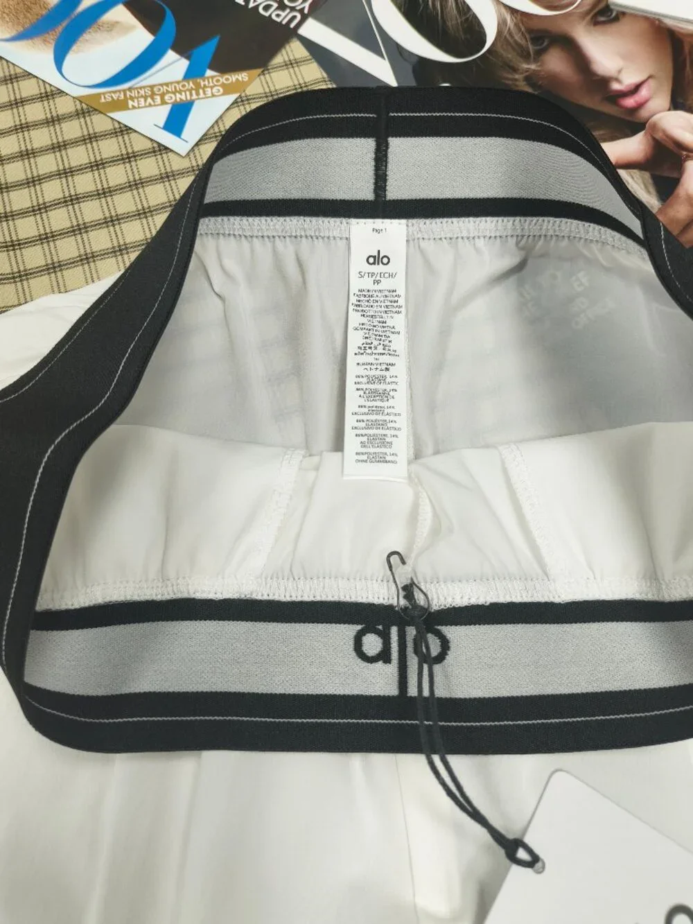 Regular Alo Yoga White/Black Suit Up Trouser NWT Comfortable Loose Fit😴💕